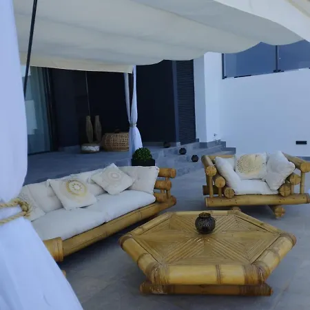 Ibiza Blu - With Private Pool Apartment *